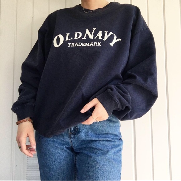 Old navy crewneck - Picture 2 of 3